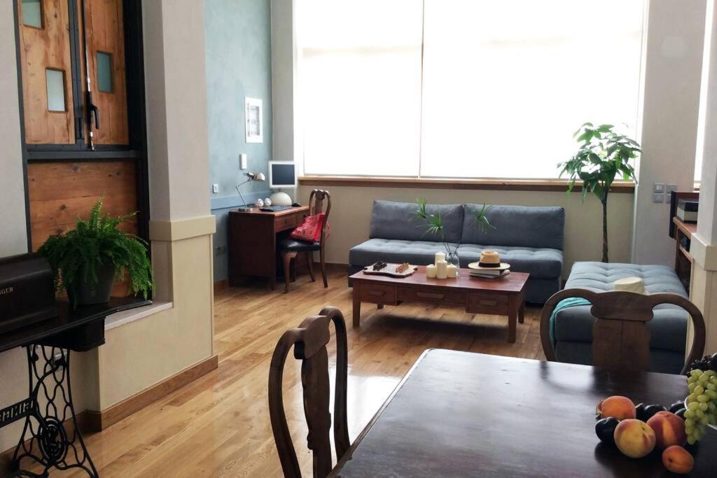 אתונה Unique - Spacious Studio With Rooftop / Thissio מראה חיצוני תמונה